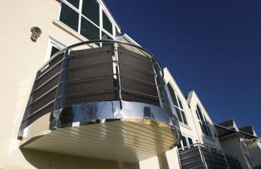Sellon24® PE-Rattan Balkonverkleidung Balkonbespannung Sichtschutz Windschutz Matte für Balkon Terrasse Garten (17,89€/m2)